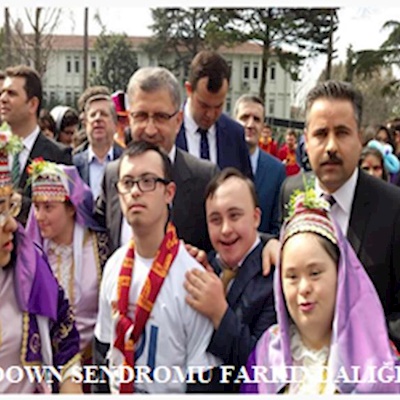 DOWN SENDROMU FARKINDALIĞI